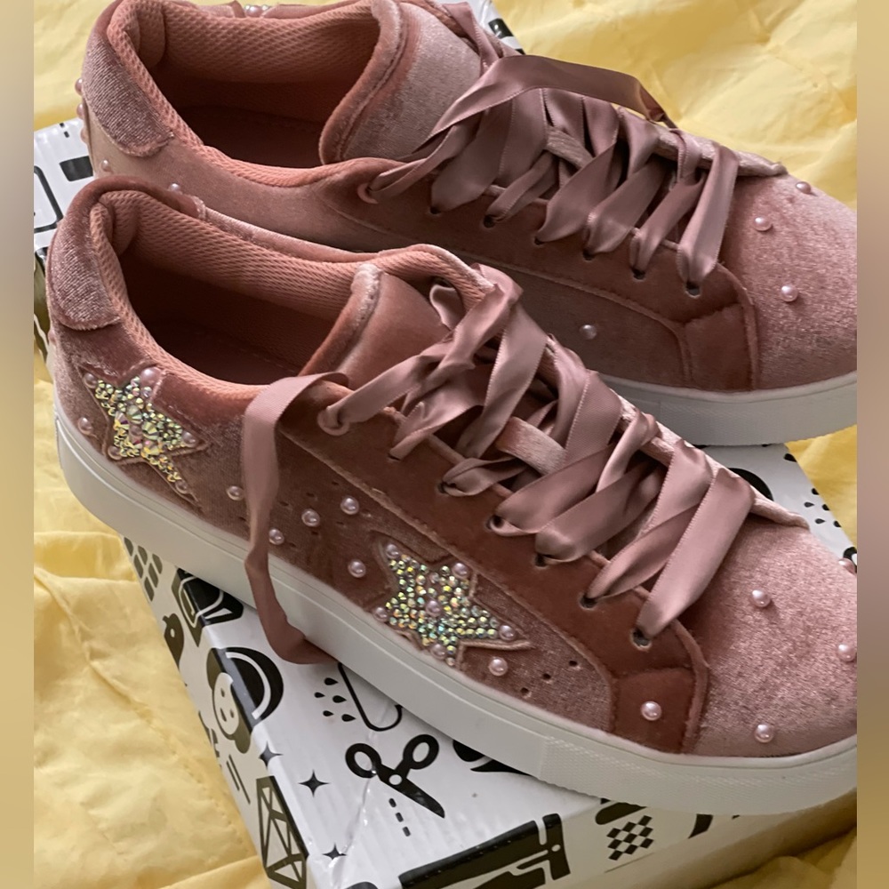Fun Mauve sneakers